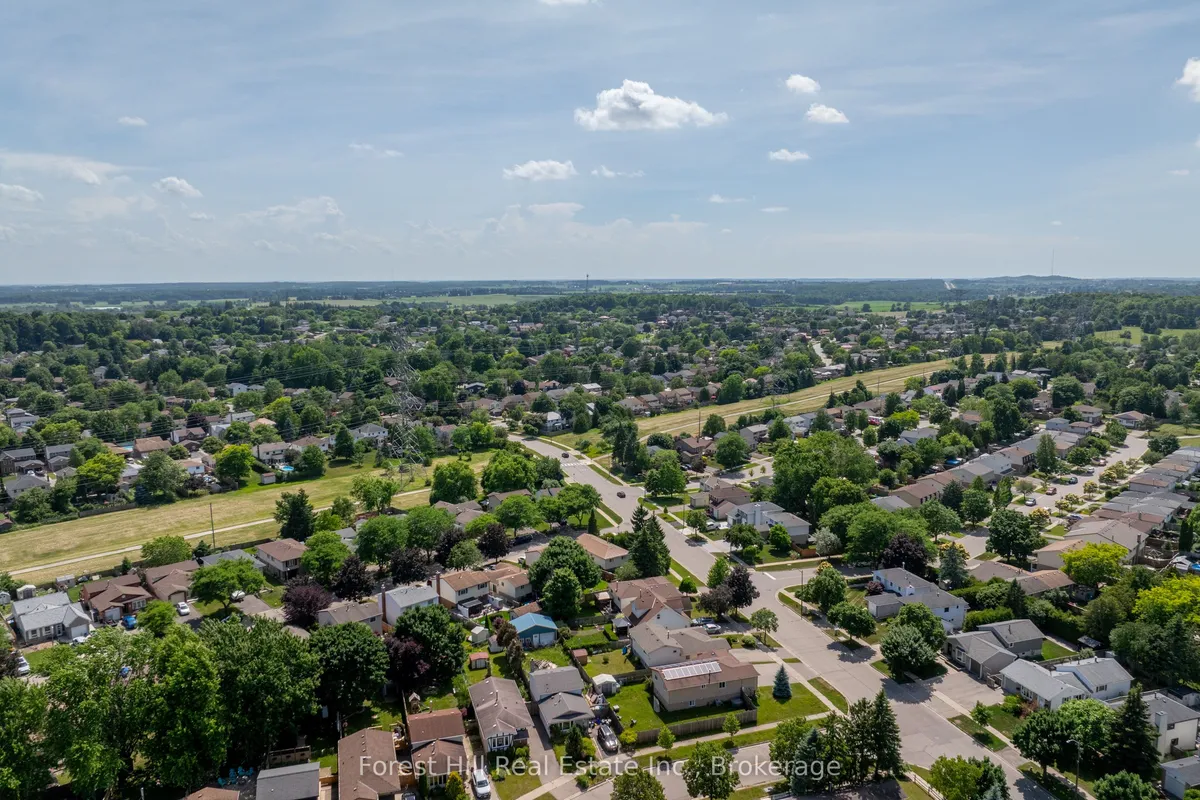 15 Homestead Place, ON N2N 1Z1