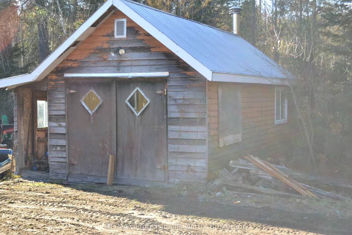 2315 Aspdin Road, ON P0B 1M0