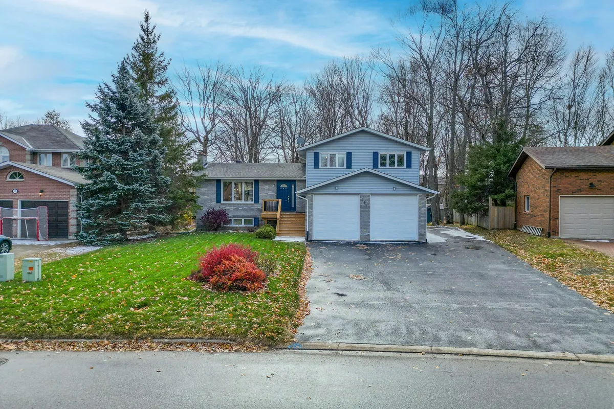 341 Pearce Street, ON P1C 1L5