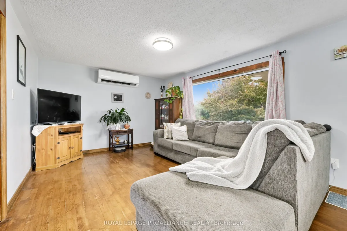 16 Mack Trail, ON K0L 1Z0