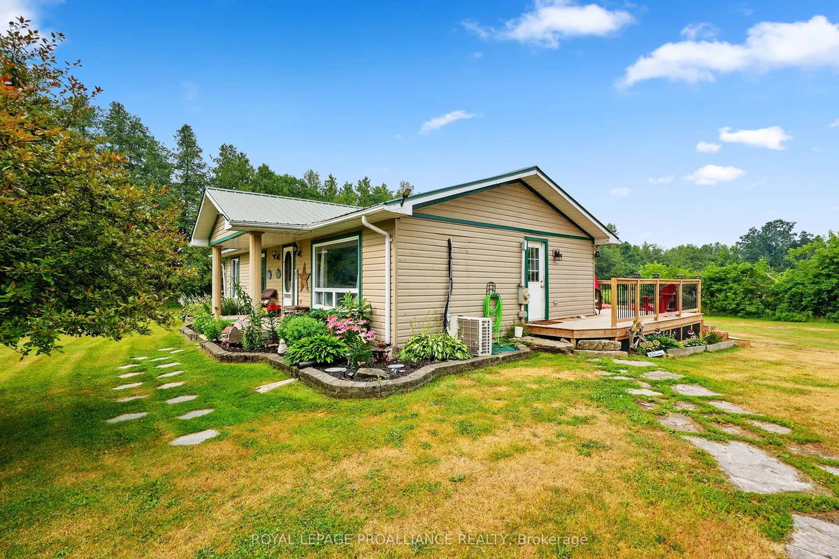 16 Mack Trail, ON K0L 1Z0