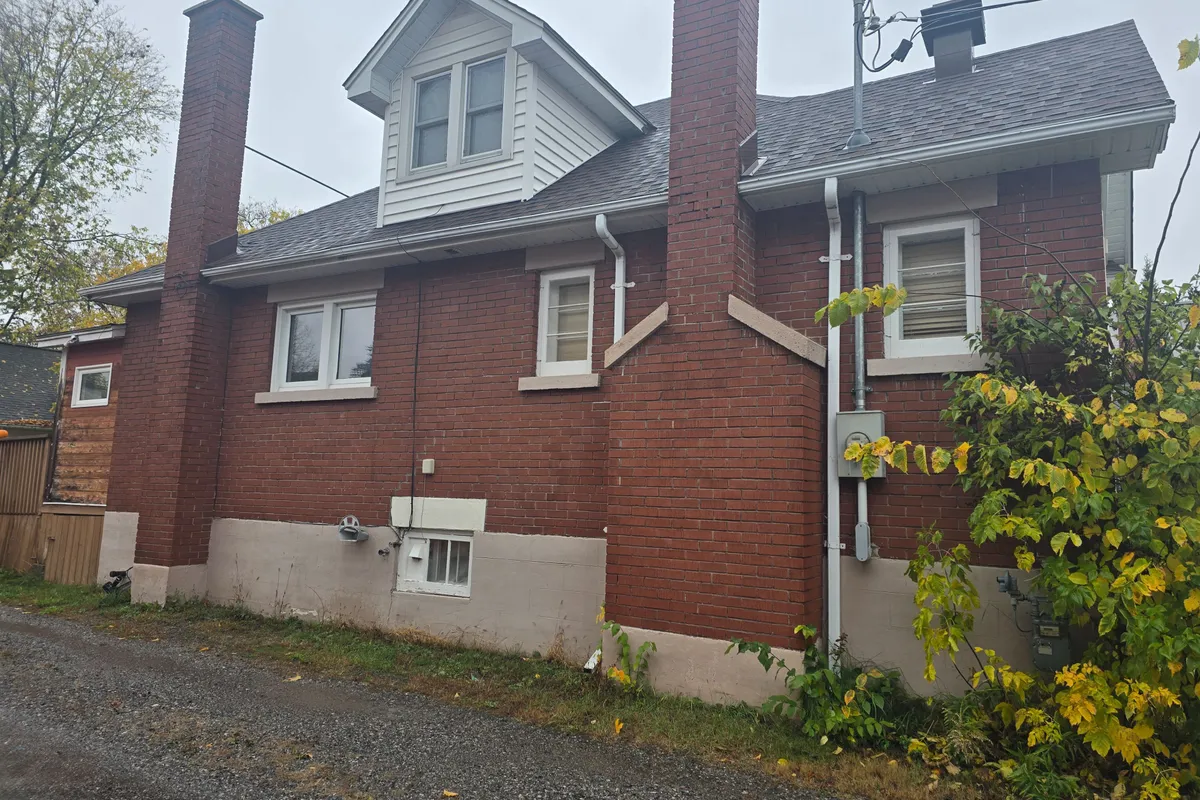 171 Fifth Avenue, ON P1B 3N4