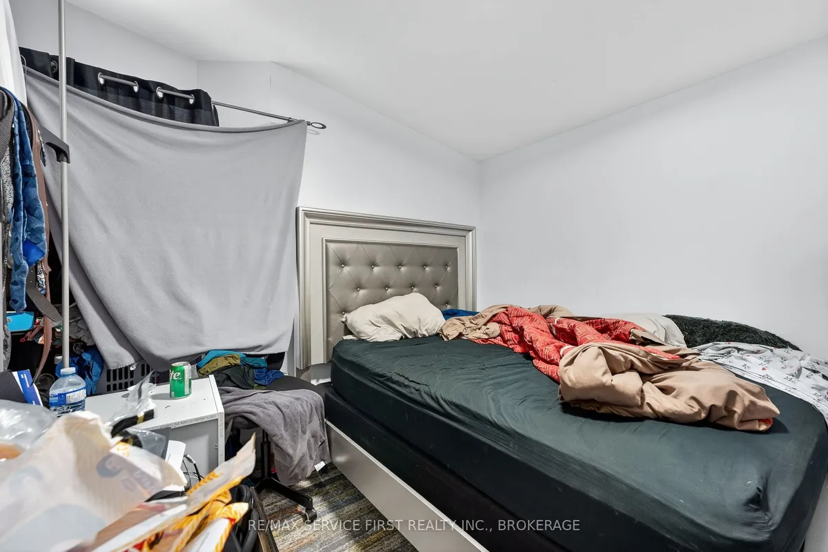 15 Foster Street, ON K7M 6L2