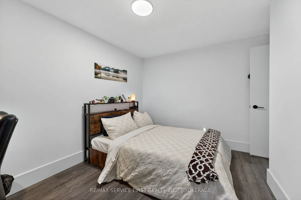 15 Foster Street, ON K7M 6L2