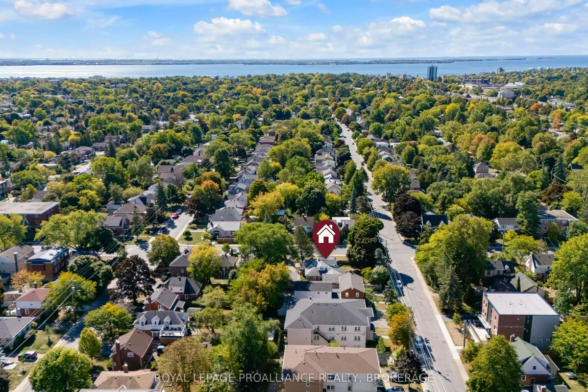 235 Park Street, ON K7L 1K4