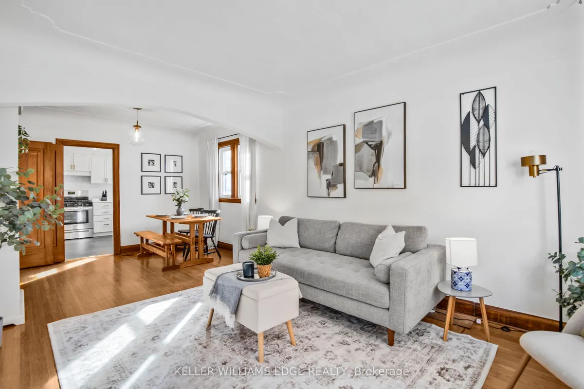 45 Barons Avenue, ON L8K 2Y1