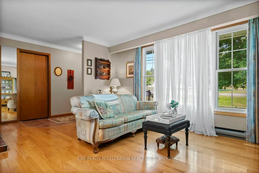 63 River Road, ON K7R 3H3