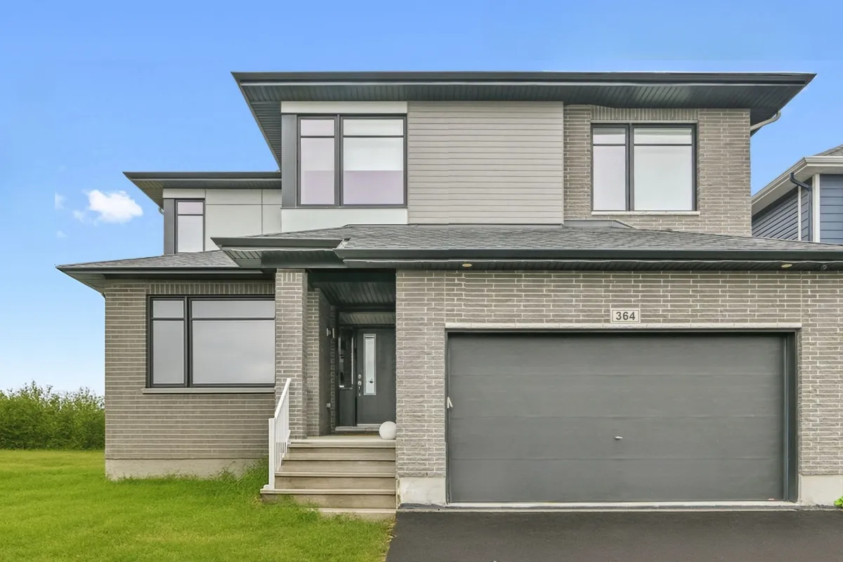 364 Gloaming Crescent, ON K2S 1B6