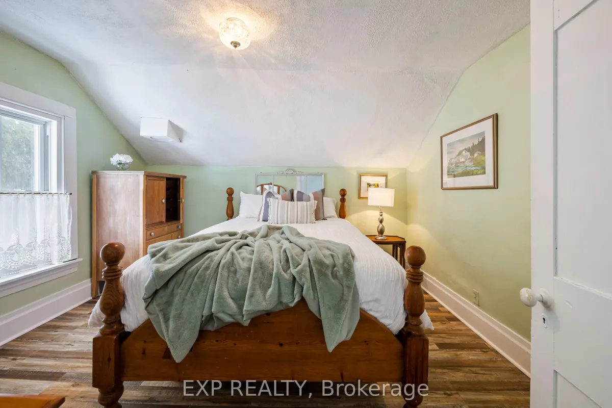 16 Mill Street, ON L9W 3Z3