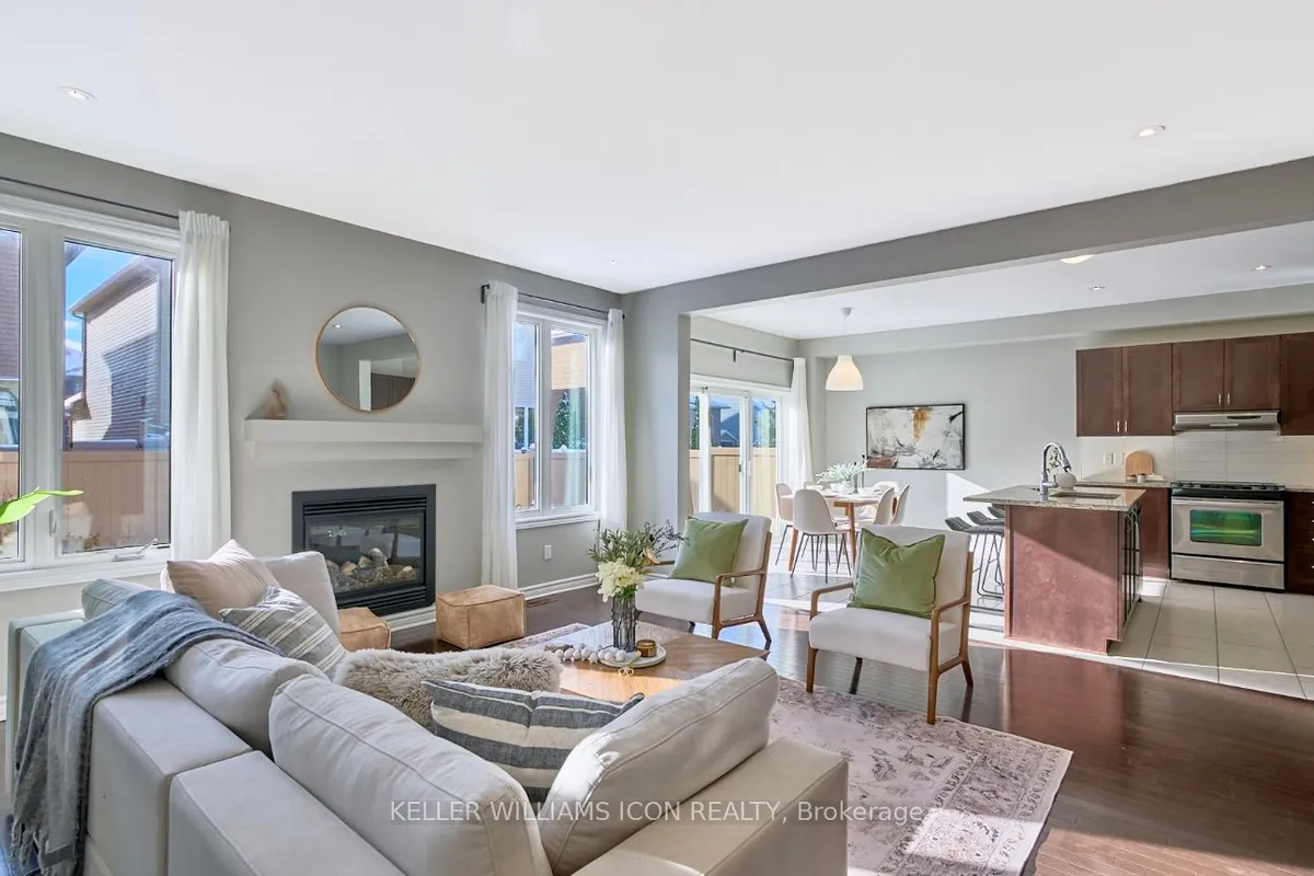 380 Brettonwood Ridge, ON K2T 0H8