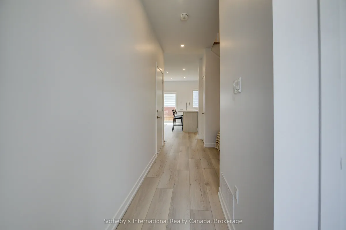 416 Dundas Street, ON N1R 8H7