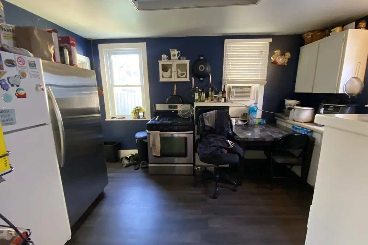 84 Waterloo Street, ON L2A 3J7