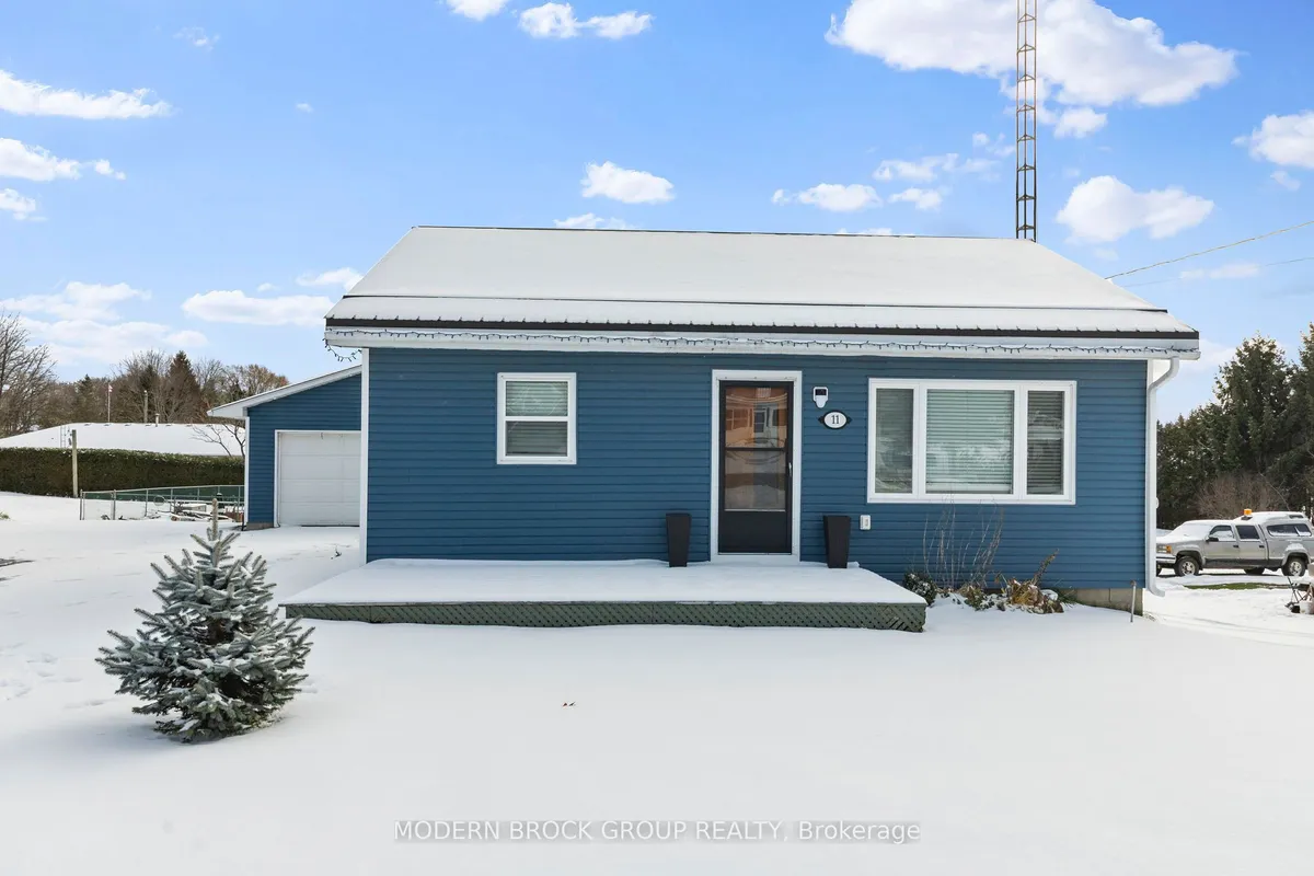 11 Main Street, ON K0E 1B0