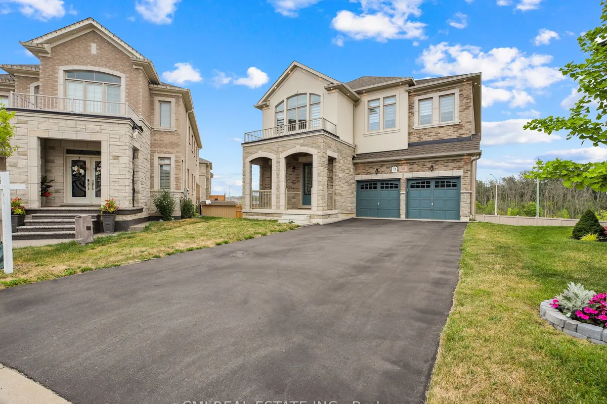 205 Agro Street, ON L8B 1X7