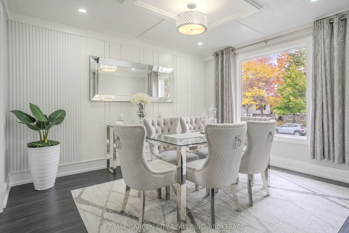 53 Brant Avenue, ON L3C 6C6