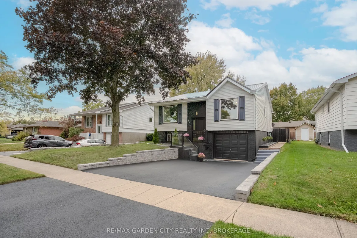 53 Brant Avenue, ON L3C 6C6