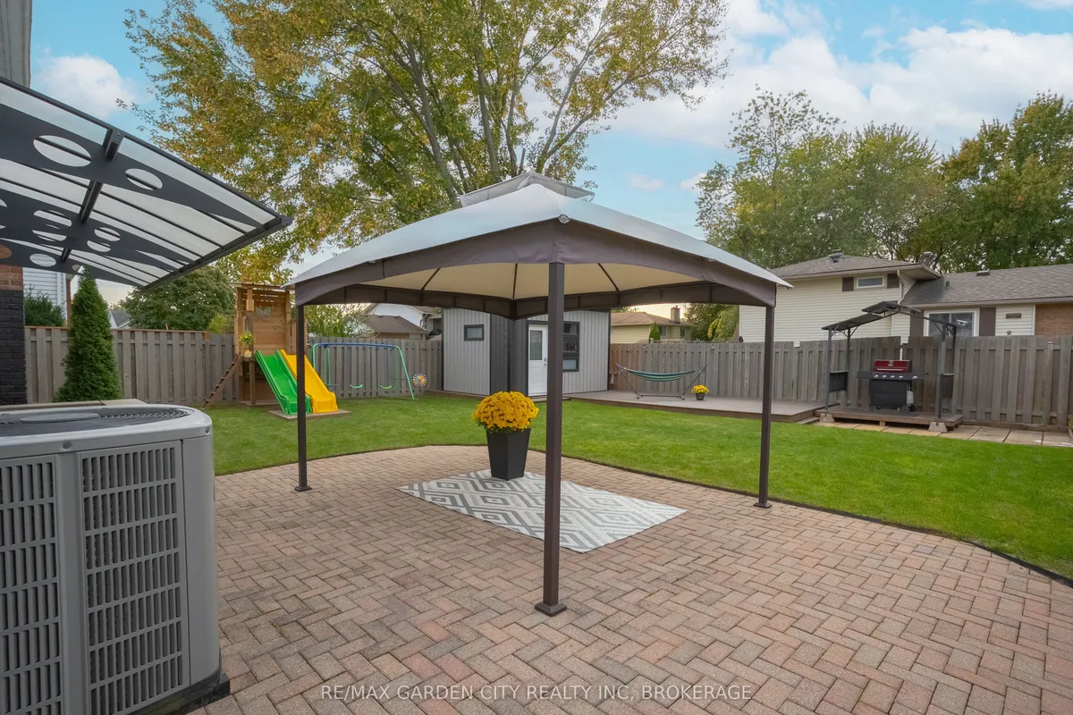 53 Brant Avenue, ON L3C 6C6