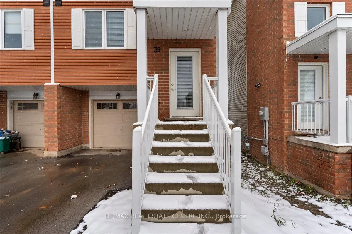 39 Denistoun Street, ON L3C 0H6
