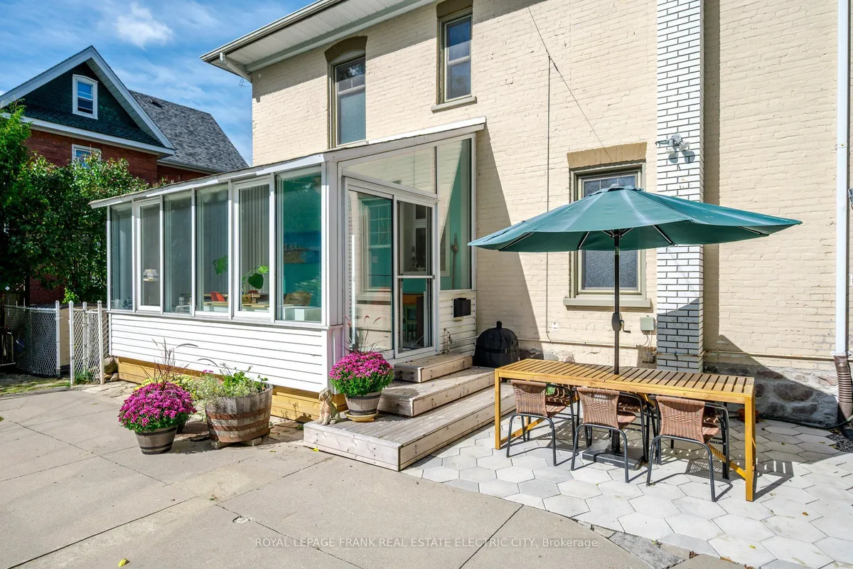 551 Weller Street, ON K9H 2N9