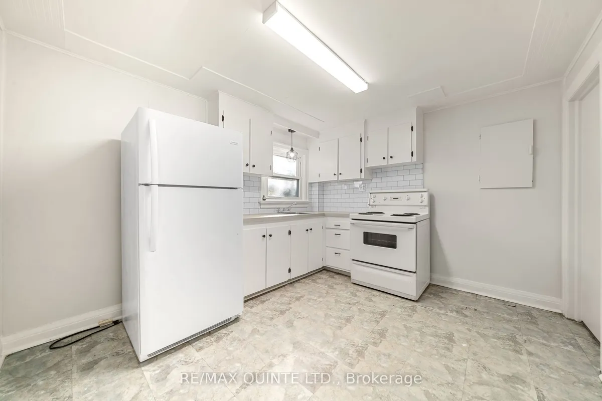 7 Ritchie Avenue, ON K8P 3V8