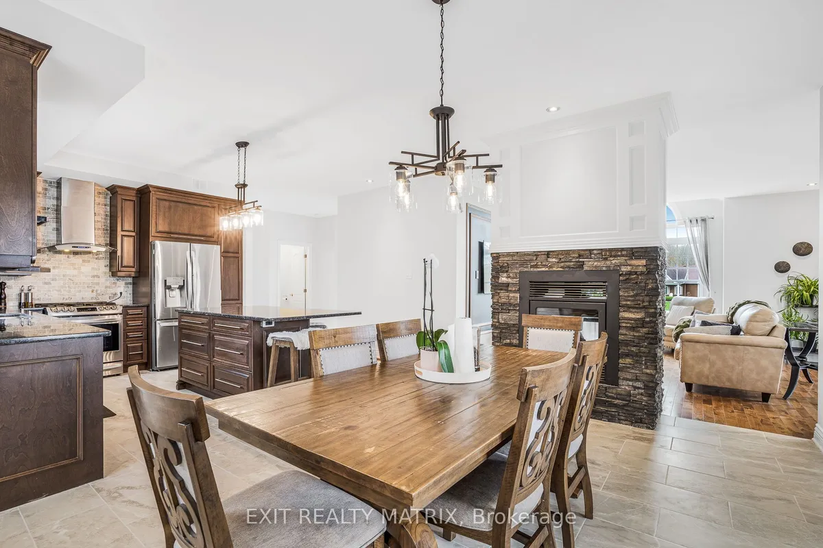 64 Radstock Lane, ON K6A 2R2