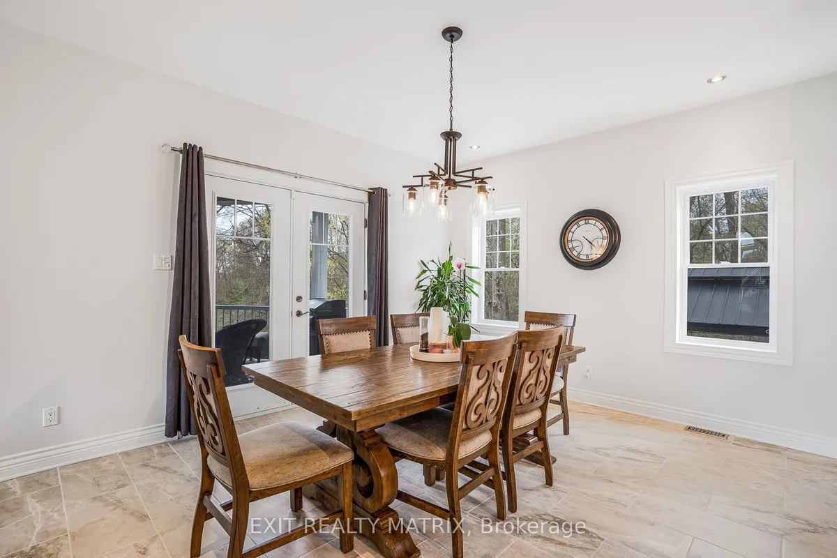 64 Radstock Lane, ON K6A 2R2