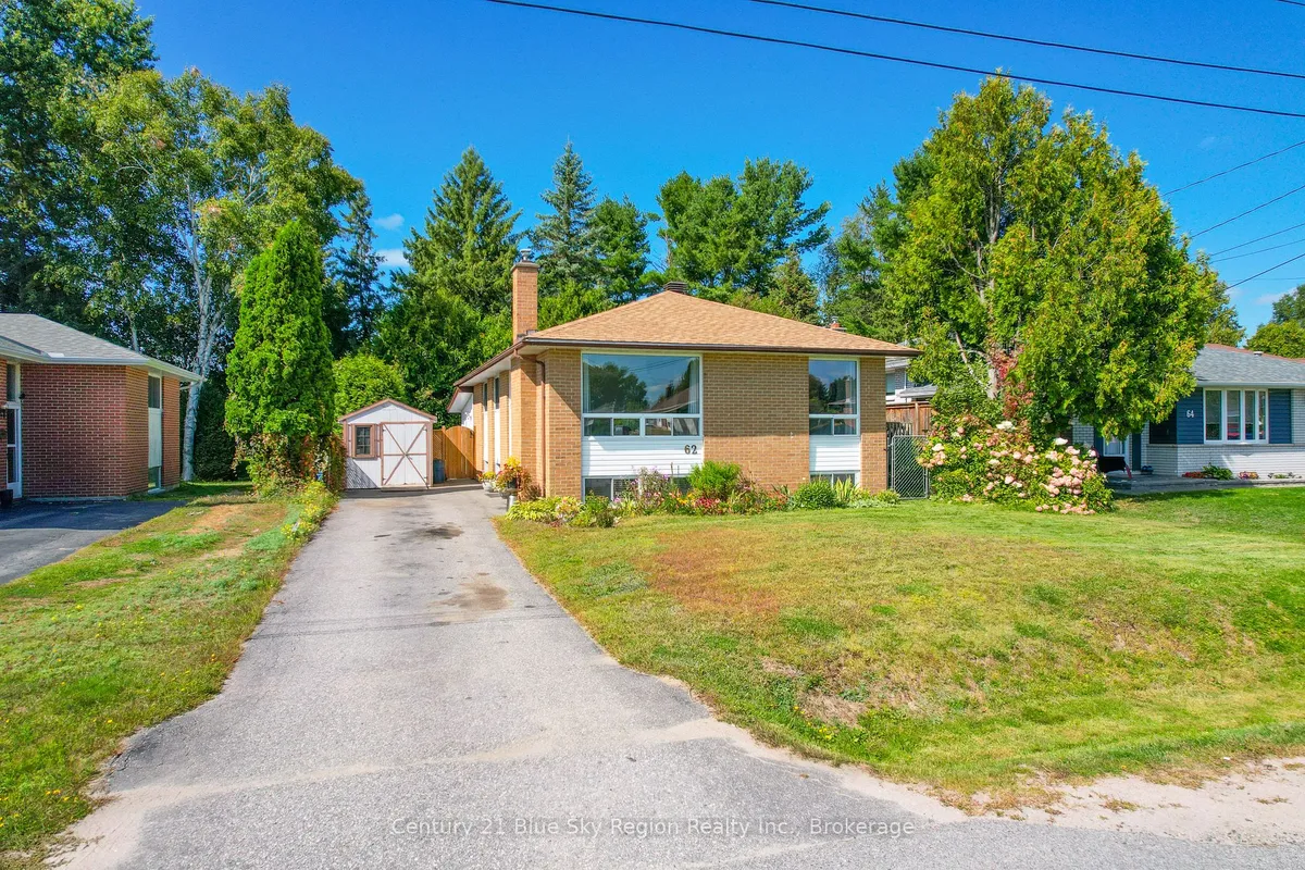 62 Strathcona Drive, ON P1A 2N1