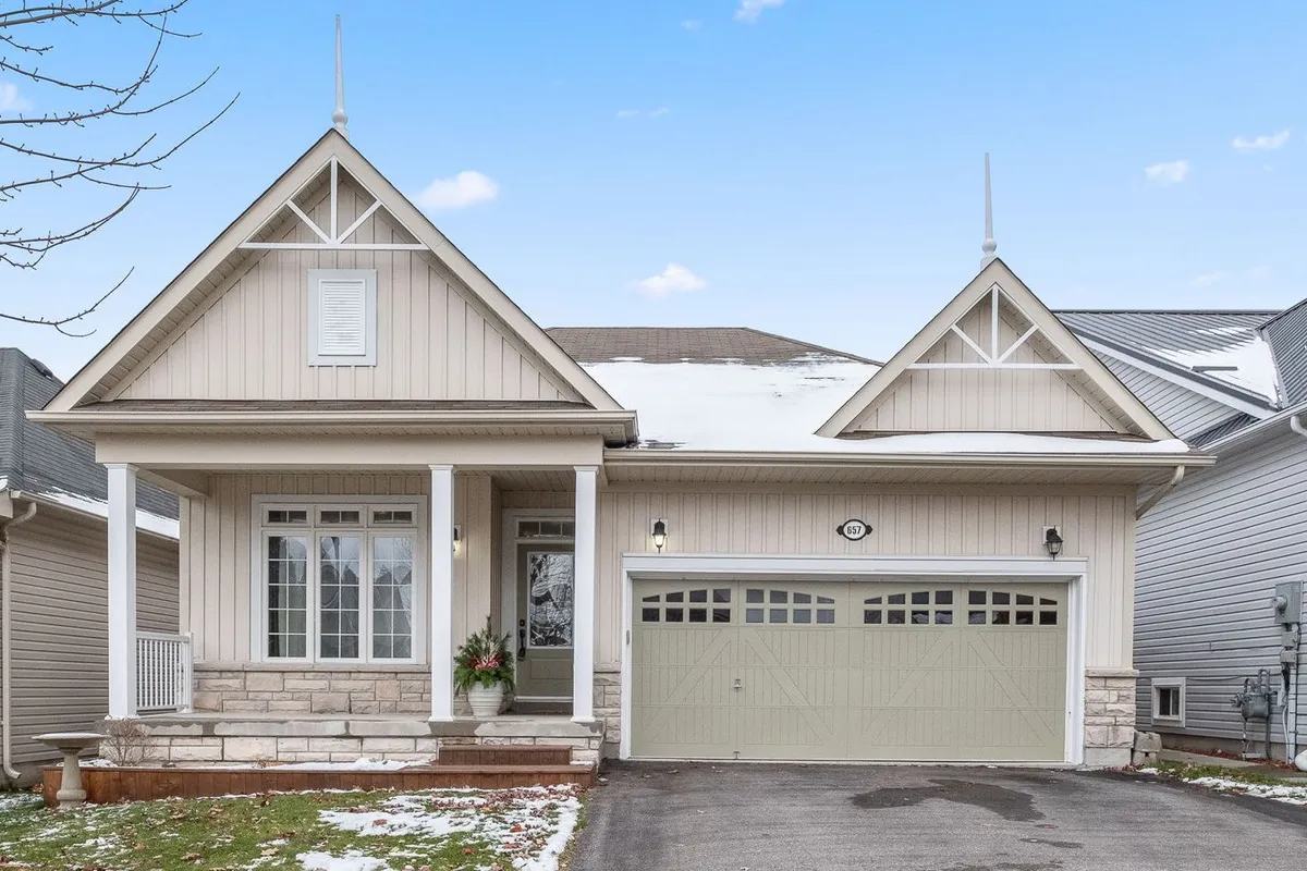 657 Prince of Wales Drive, ON K9A 0C9