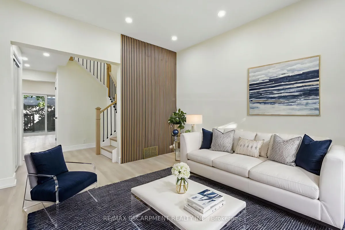 9 Alice Street, ON L8H 4R5