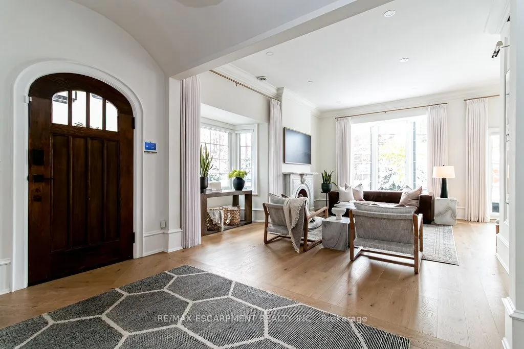 265 MacNab Street, ON L8P 3E2