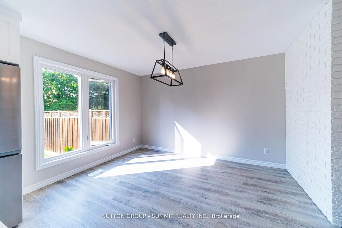 100 North Park Street, ON N3R 4K1