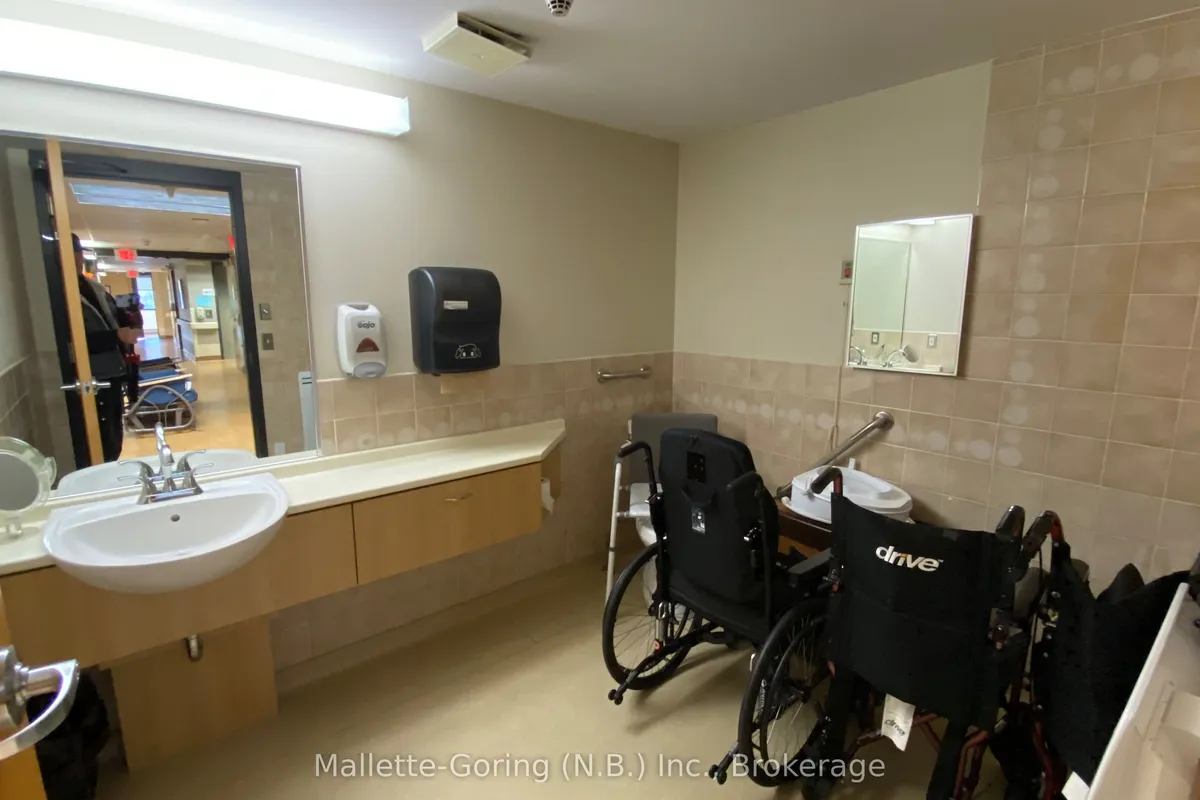 990 Wyld Street, ON P1B 2A6