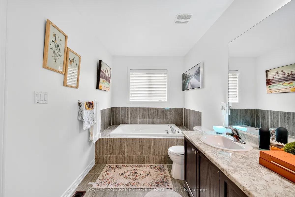 57 SPARKLE Drive, ON L2V 0H2