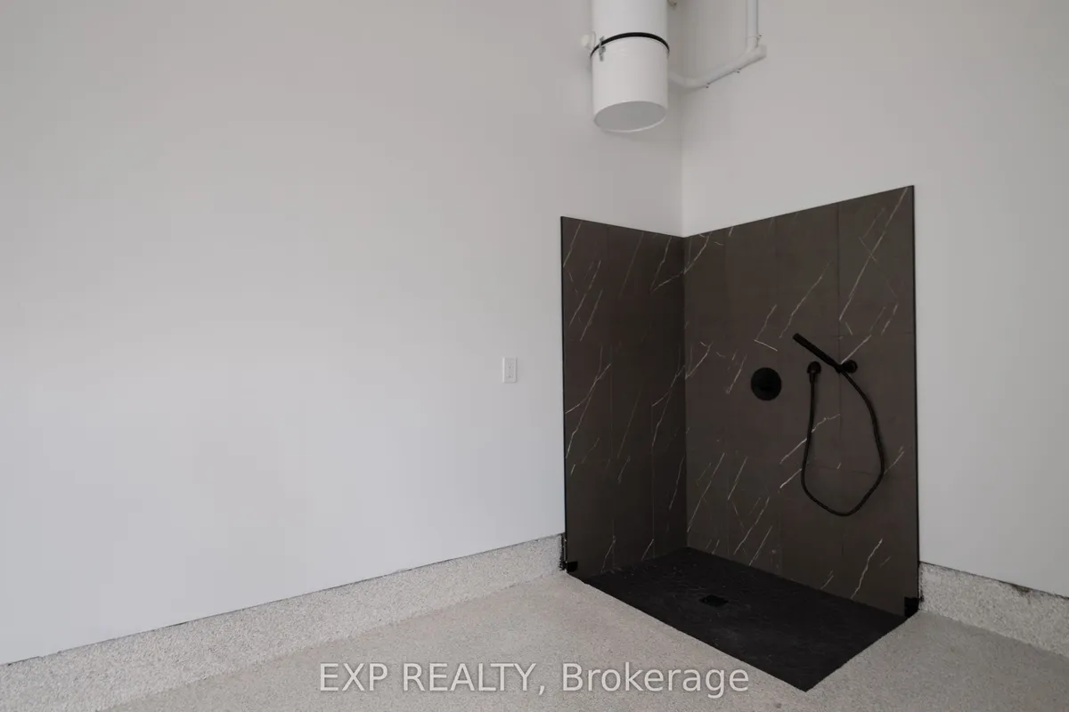 10099 Pinery Bluffs Road, ON N0M 1T0