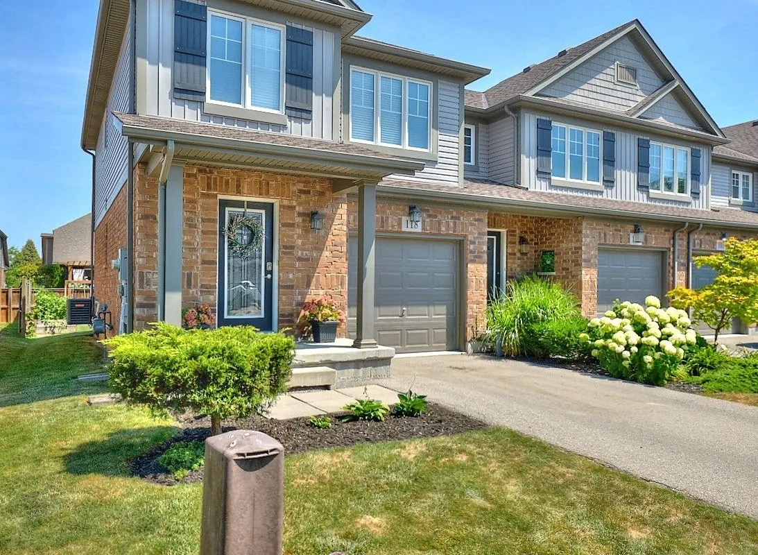118 Roselawn Crescent, ON L3C 0C4