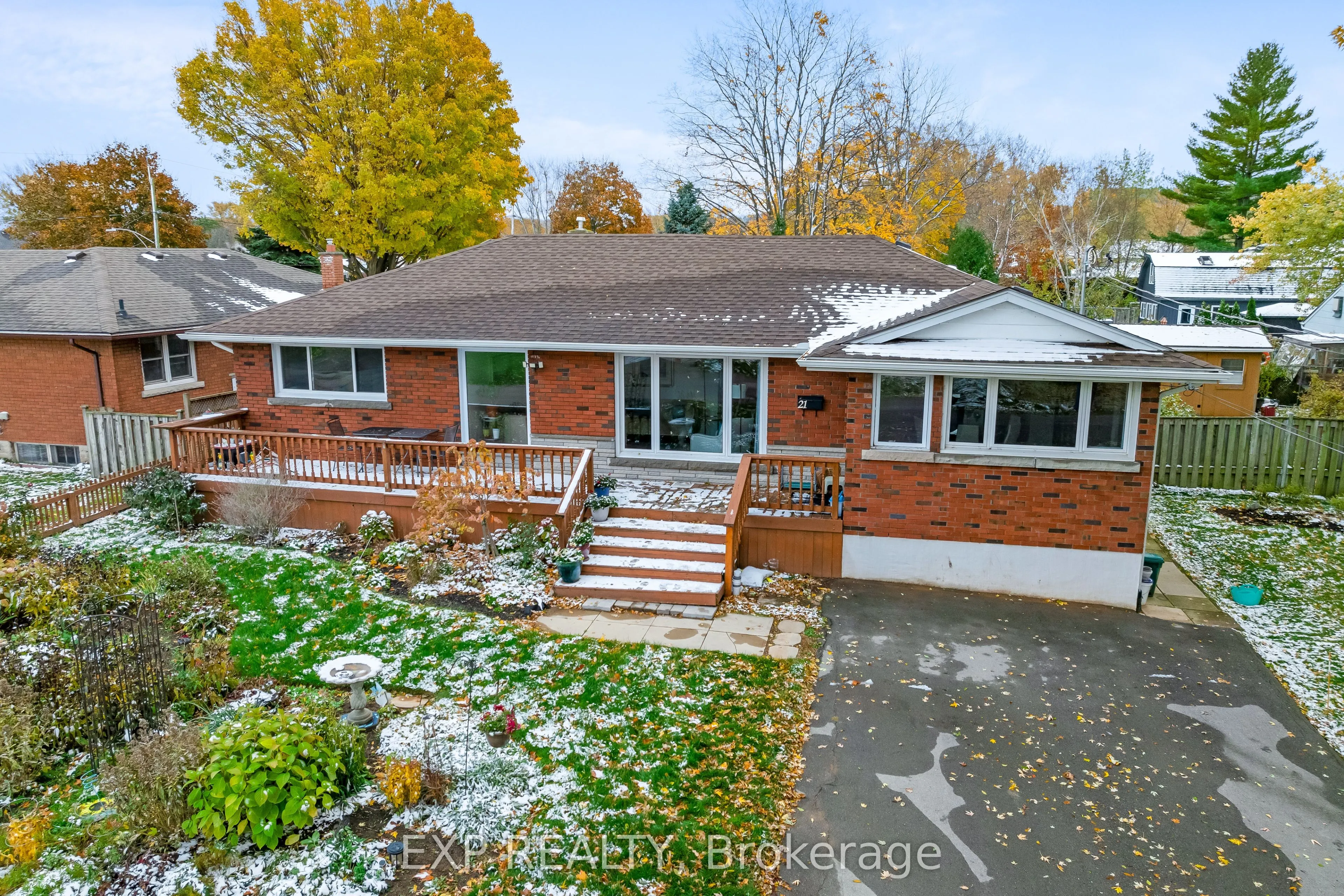 21 Lakeside Drive, ON L3M 2K9