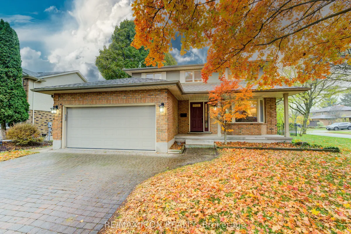 2 Dunnington Court, ON N2A 3M5