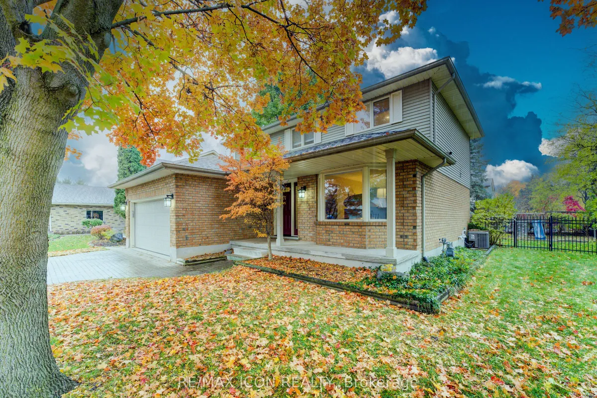 2 Dunnington Court, ON N2A 3M5