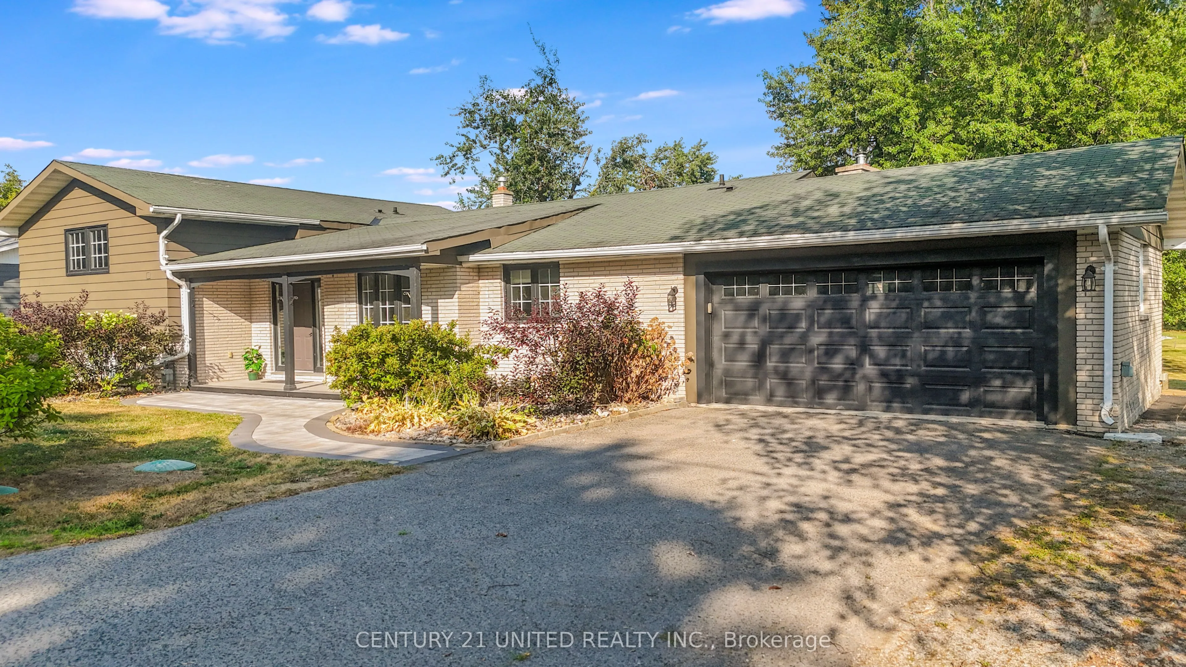 1143 Connaught Drive, ON K0L 1T0