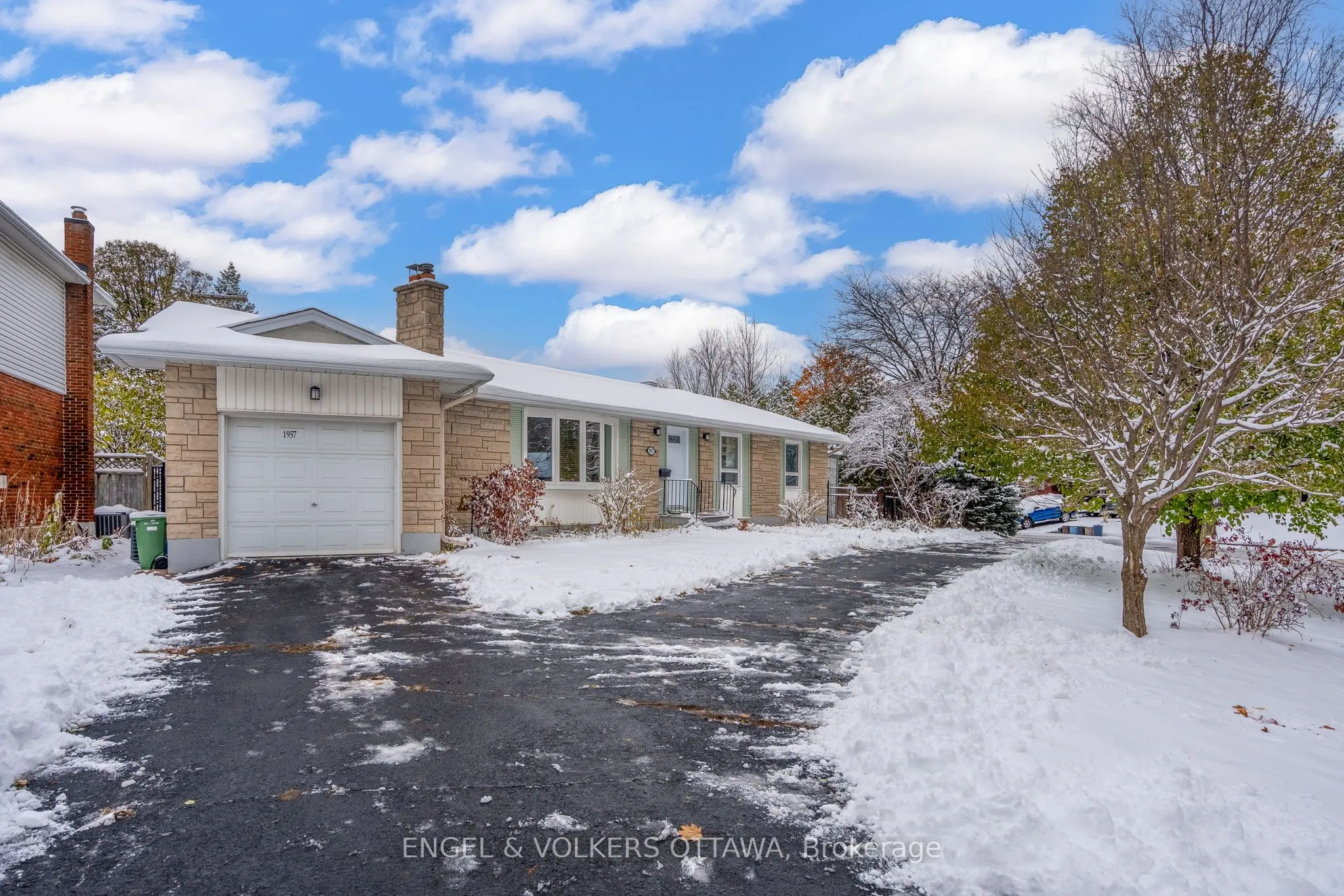 1957 Sharel Drive, ON K1H 6W3