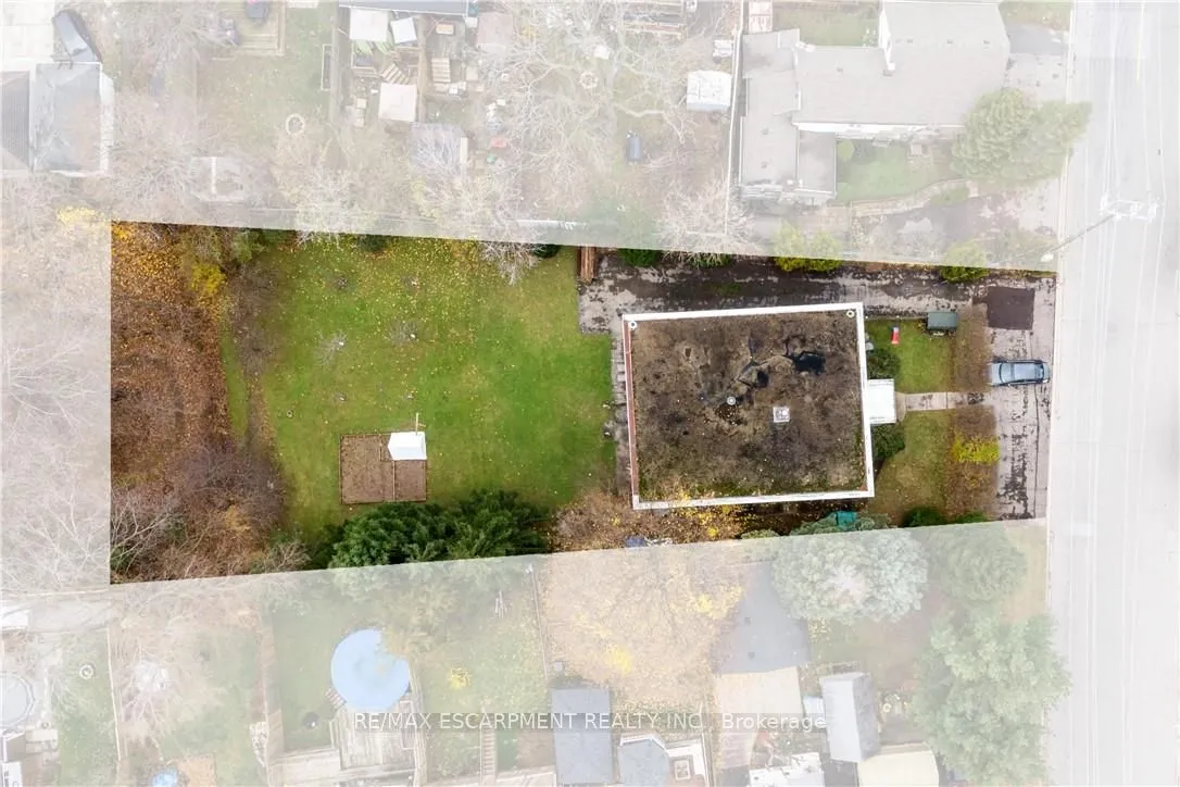 13 McMaster Avenue, ON L3B 3S6