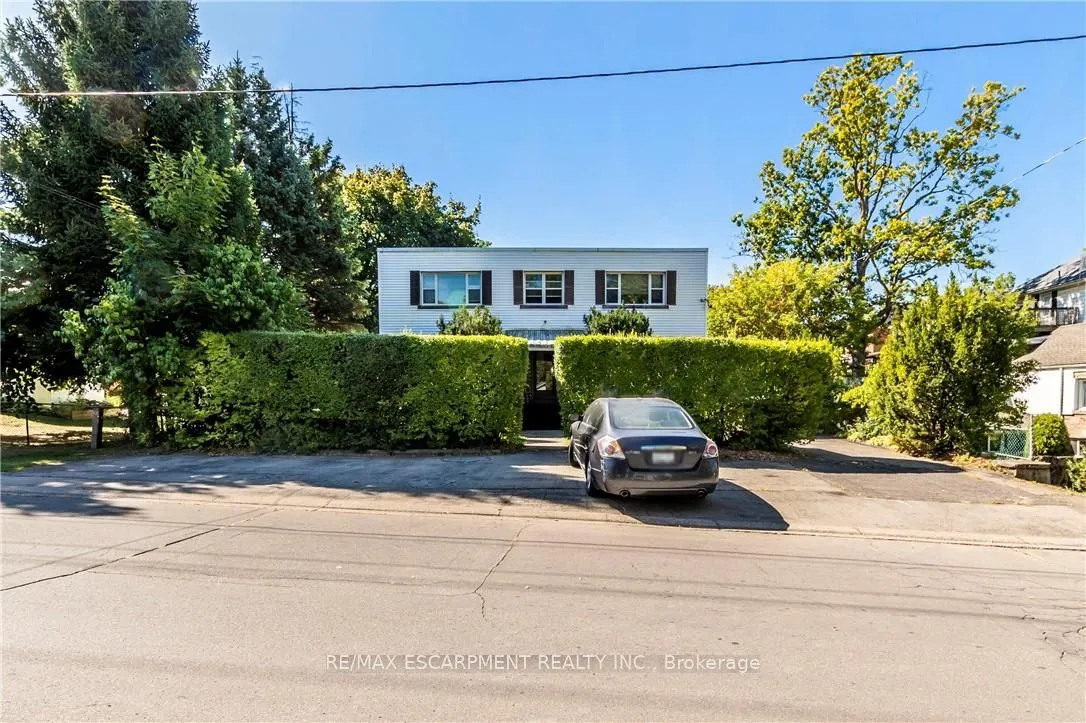 13 McMaster Avenue, ON L3B 3S6