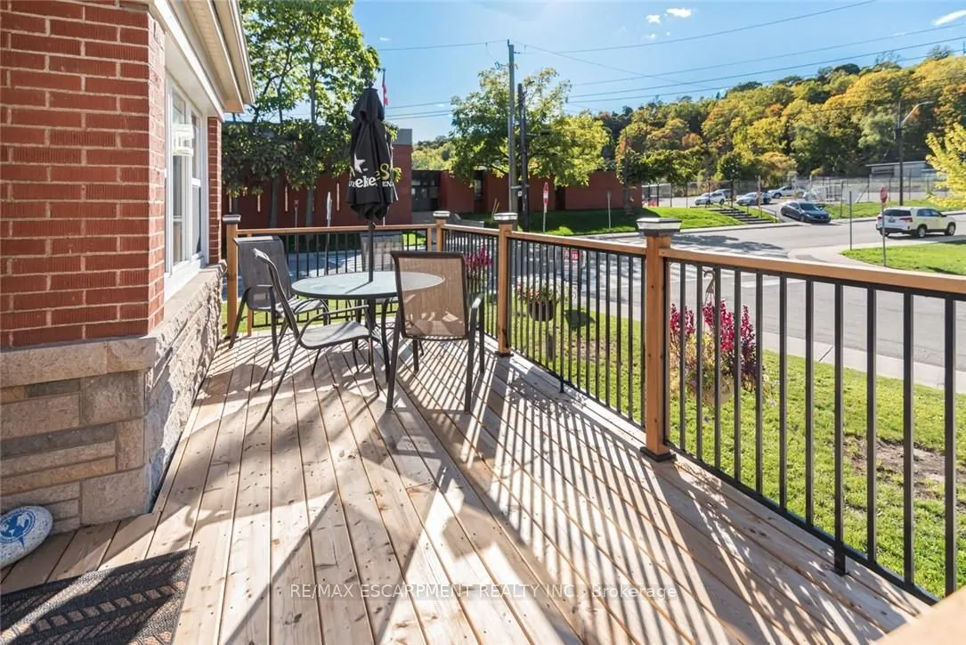 199 Kimberly Drive, ON L8K 4L2