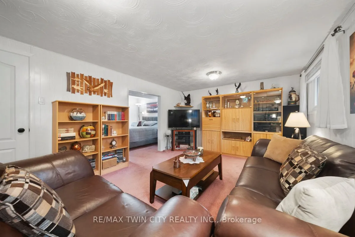 42 Palm Crescent, ON N3R 5G2