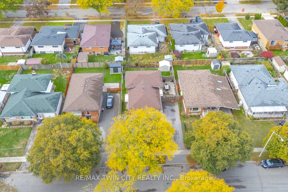 42 Palm Crescent, ON N3R 5G2