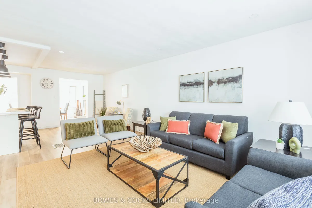 1283 Amundsen Avenue, ON K9H 6T5