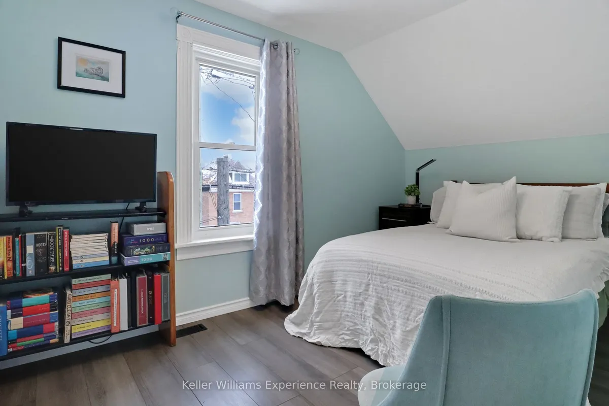 1751 3rd Avenue, ON N4K 2M3