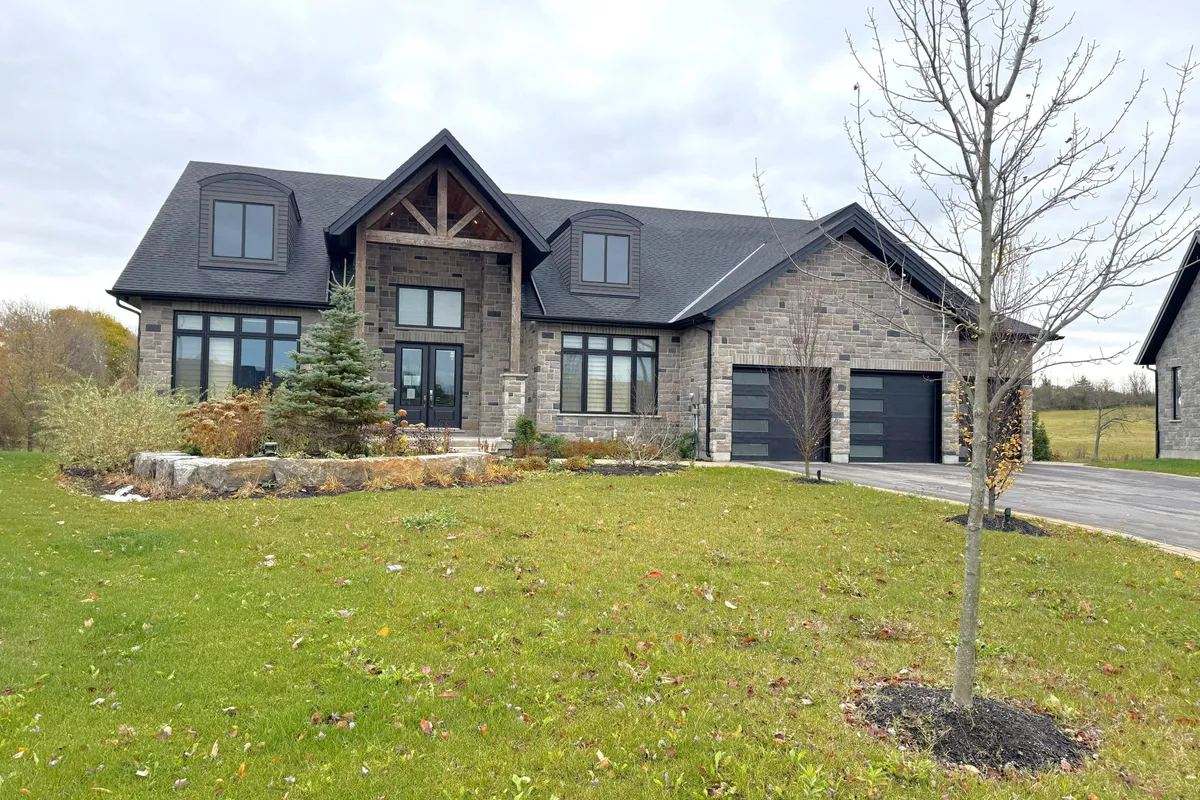 31 Whitecombe Way, ON N0B 2C0