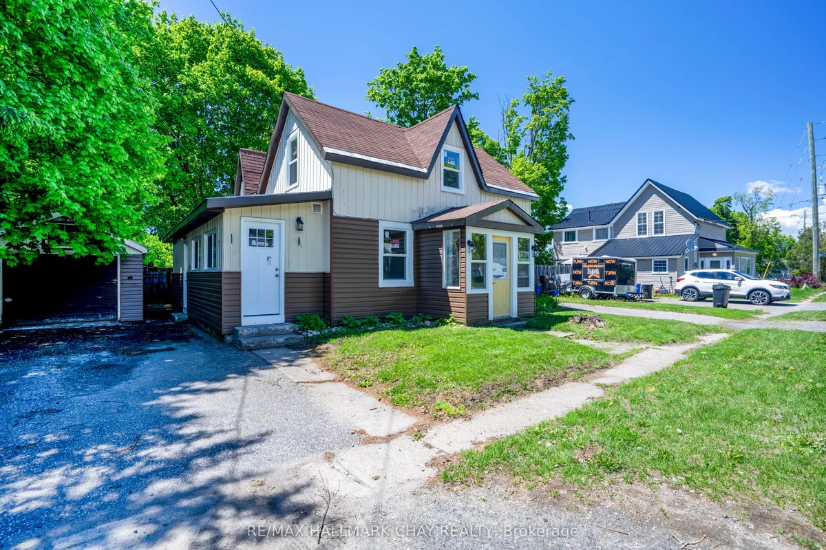 635 First Street, ON P1P 1K1