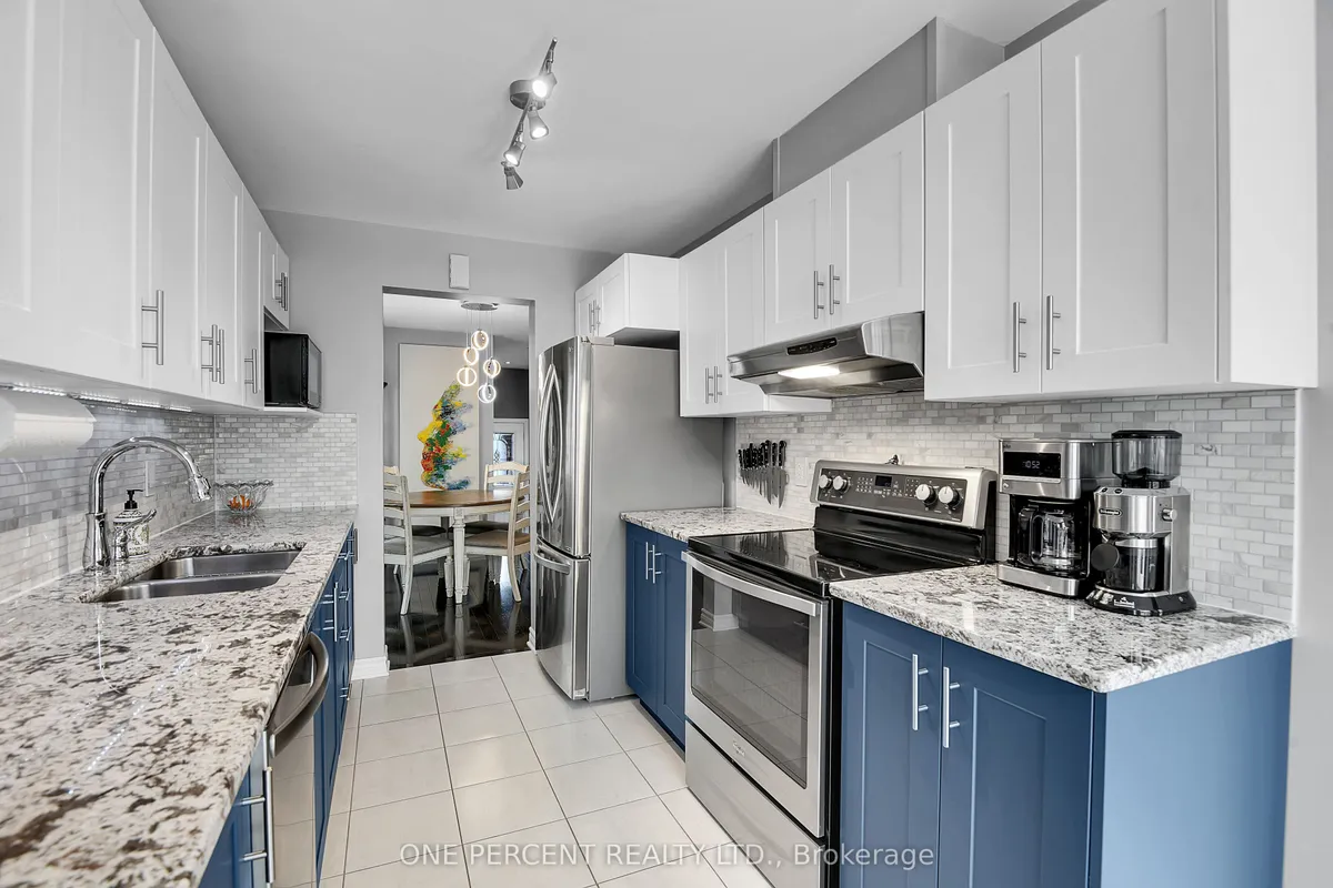 828 Ashenvale Way, ON K4A 0R3